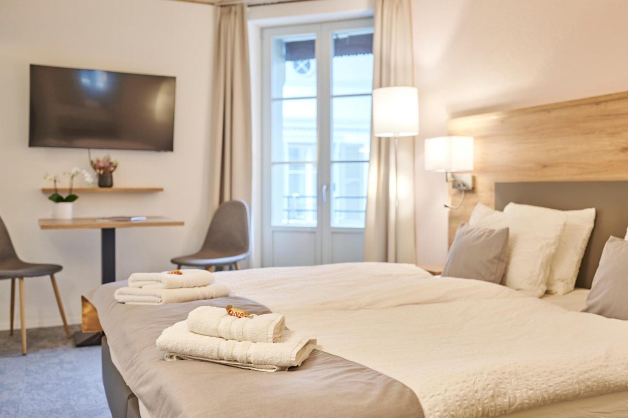 Aparthotel Krone - Self Check-In Unterseen Buitenkant foto