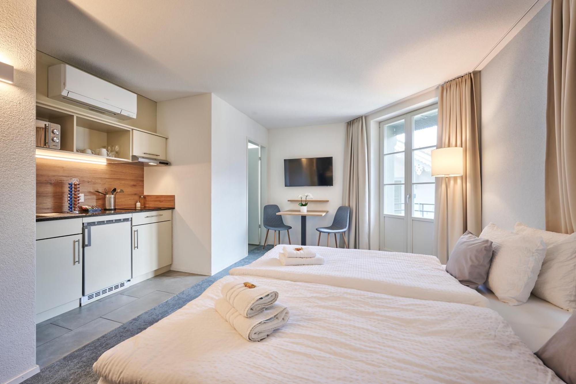 Aparthotel Krone - Self Check-In Unterseen Buitenkant foto